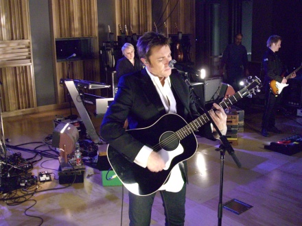 Simon LeBon of Duran Duran with Gibson J-45 Simon LeBon of Duran Duran with Gibson J-45